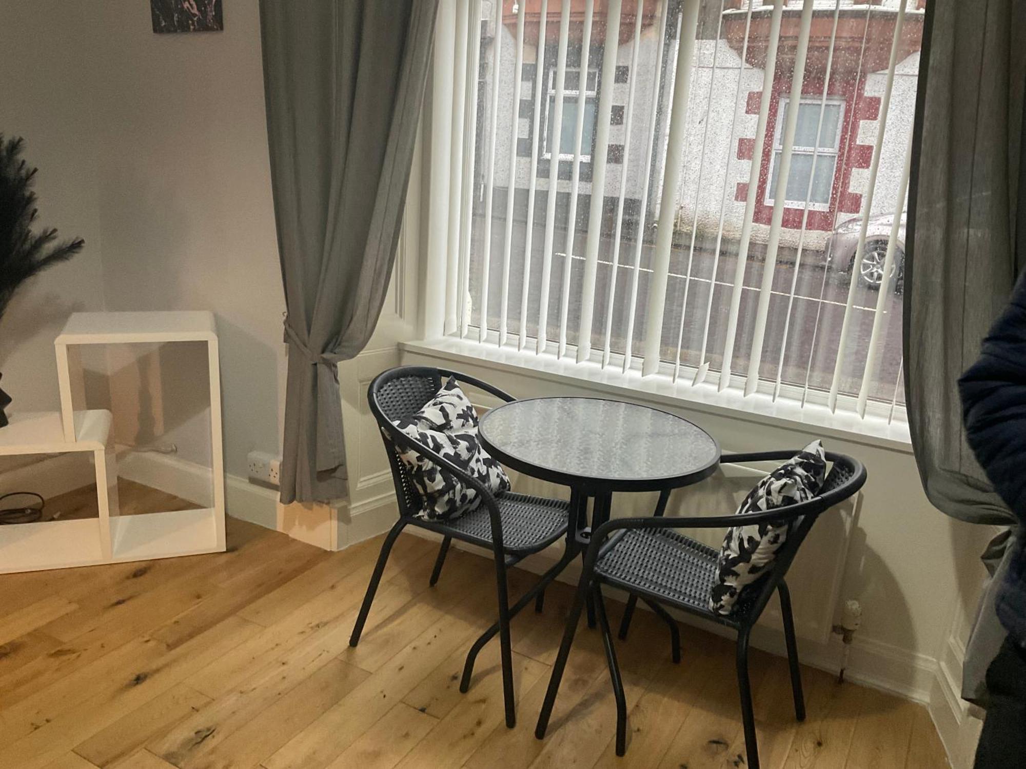 Апартаменты 105 Nelson Str Ground Right Ларгс Экстерьер фото